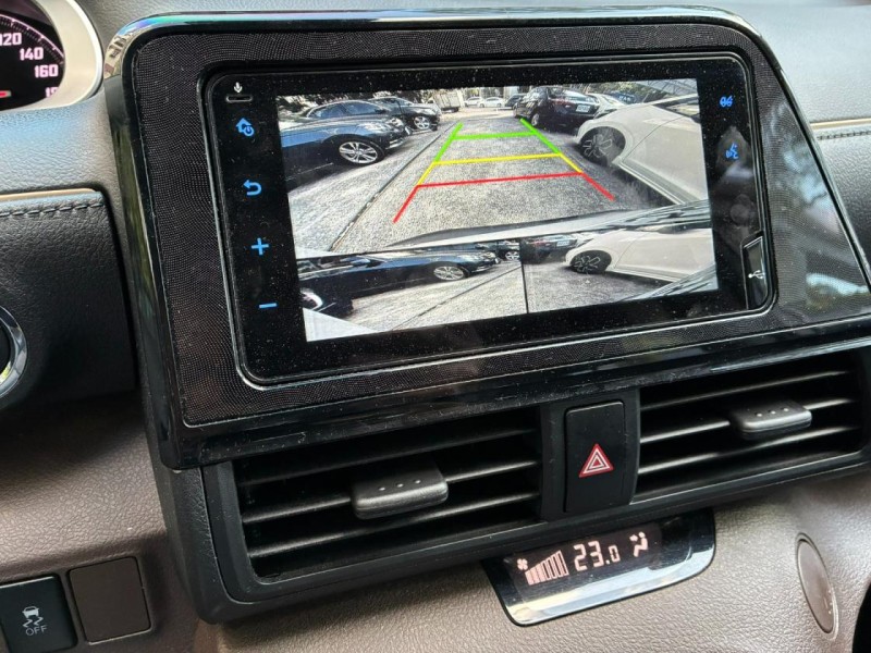 Toyota  SIENTA 豪華+ 單電動滑門 盲點偵測 倒車影像 免鑰匙 原版件 全原廠保養 | 新北市汽車商業同業公會｜TACA優良車商聯盟｜中古、二手車買車賣車公會認證保固