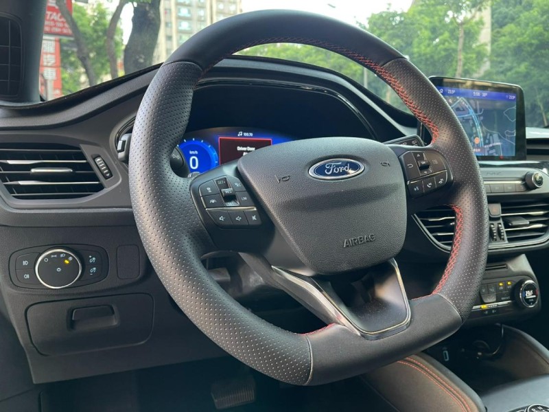 Ford/福特  Focus ST-LINE 賽道版 X 液晶儀表 一手車 全方位原廠保固3+3到2028年 | 新北市汽車商業同業公會｜TACA優良車商聯盟｜中古、二手車買車賣車公會認證保固
