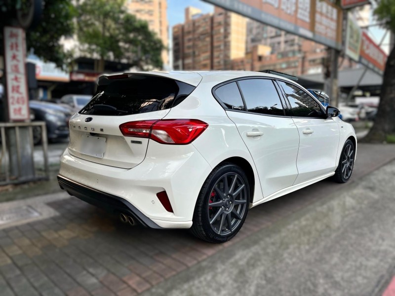 Ford/福特  Focus ST-LINE 賽道版 X 液晶儀表 一手車 全方位原廠保固3+3到2028年 | 新北市汽車商業同業公會｜TACA優良車商聯盟｜中古、二手車買車賣車公會認證保固