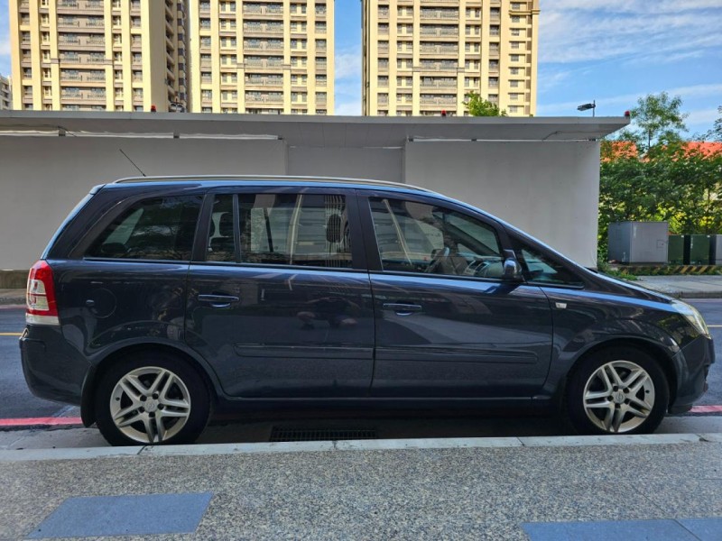 Opel  Zafira 德國原裝 1.8 五速自手排 七人座休旅車.安全.省油.省稅金 | 新北市汽車商業同業公會｜TACA優良車商聯盟｜中古、二手車買車賣車公會認證保固