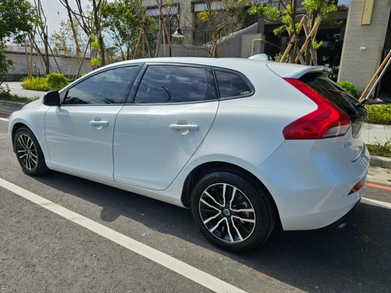 Volvo  V40 Volvo V40 2019款 T3安全智尚版 自排 1.5L | 新北市汽車商業同業公會｜TACA優良車商聯盟｜中古、二手車買車賣車公會認證保固