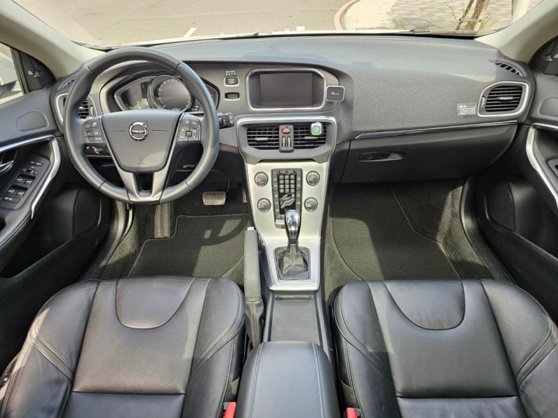 Volvo  V40 Volvo V40 2019款 T3安全智尚版 自排 1.5L | 新北市汽車商業同業公會｜TACA優良車商聯盟｜中古、二手車買車賣車公會認證保固