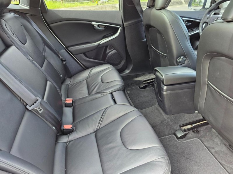 Volvo  V40 Volvo V40 2019款 T3安全智尚版 自排 1.5L | 新北市汽車商業同業公會｜TACA優良車商聯盟｜中古、二手車買車賣車公會認證保固