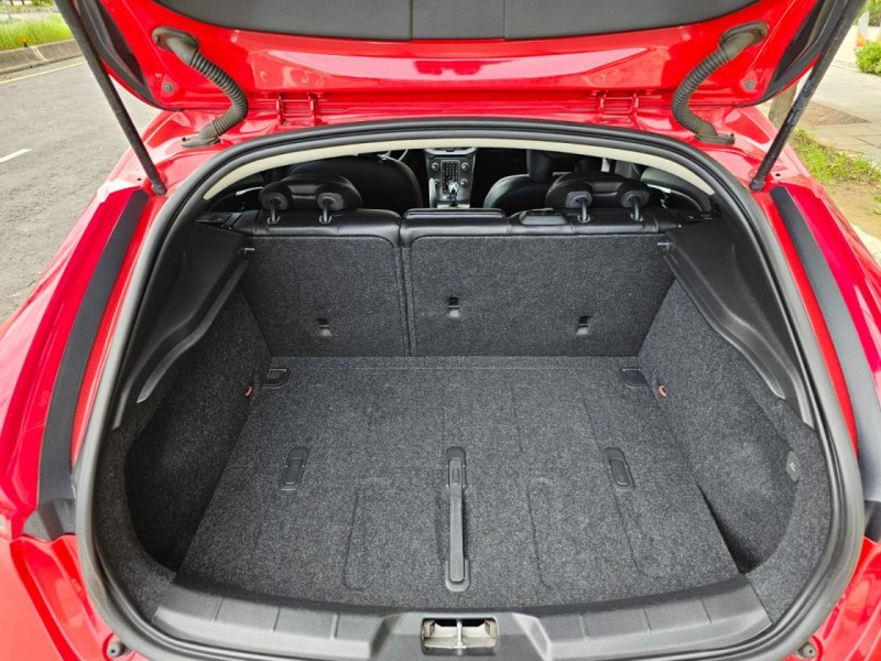 Volvo  V40 Volvo V40 2015款 T4 自手排 1.6L  | 新北市汽車商業同業公會｜TACA優良車商聯盟｜中古、二手車買車賣車公會認證保固