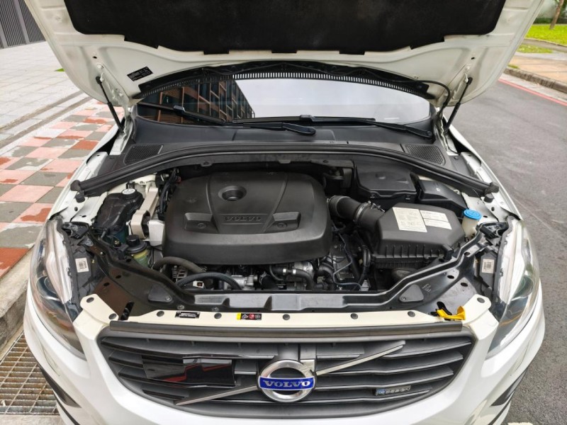 Volvo  XC60 XC60 RDESIGN | 新北市汽車商業同業公會｜TACA優良車商聯盟｜中古、二手車買車賣車公會認證保固