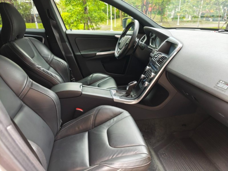 Volvo  XC60 XC60 RDESIGN | 新北市汽車商業同業公會｜TACA優良車商聯盟｜中古、二手車買車賣車公會認證保固