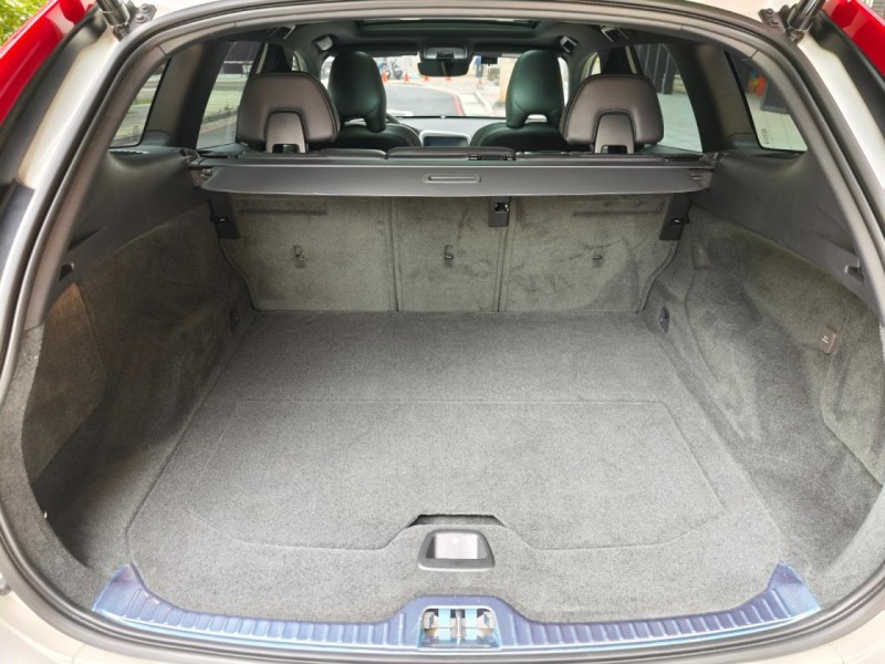 Volvo  XC60 XC60 RDESIGN | 新北市汽車商業同業公會｜TACA優良車商聯盟｜中古、二手車買車賣車公會認證保固