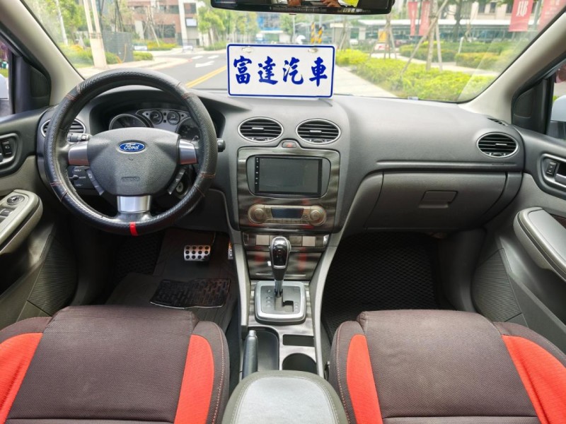 Ford/福特  Focus 2010TDCi 2.0五門運動旗艦款 白色 | 新北市汽車商業同業公會｜TACA優良車商聯盟｜中古、二手車買車賣車公會認證保固