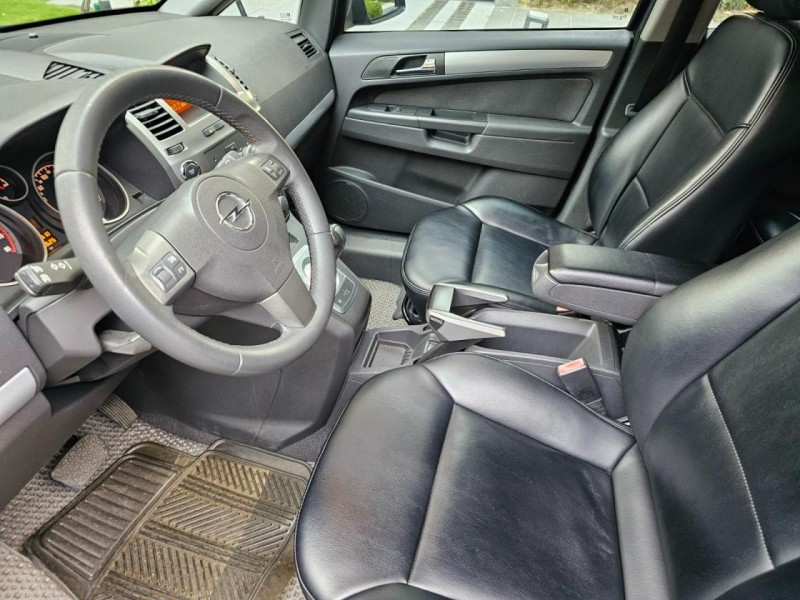 Opel  Zafira 德國原裝 1.8 五速自手排 七人座休旅車.安全.省油.省稅金 | 新北市汽車商業同業公會｜TACA優良車商聯盟｜中古、二手車買車賣車公會認證保固