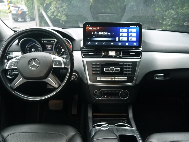 Mercedes-Benz/賓士   ML-CLASS  ML250 2015年式 ML250 安卓機 360度環景 天窗 電動尾門 總代理 | 新北市汽車商業同業公會｜TACA優良車商聯盟｜中古、二手車買車賣車公會認證保固