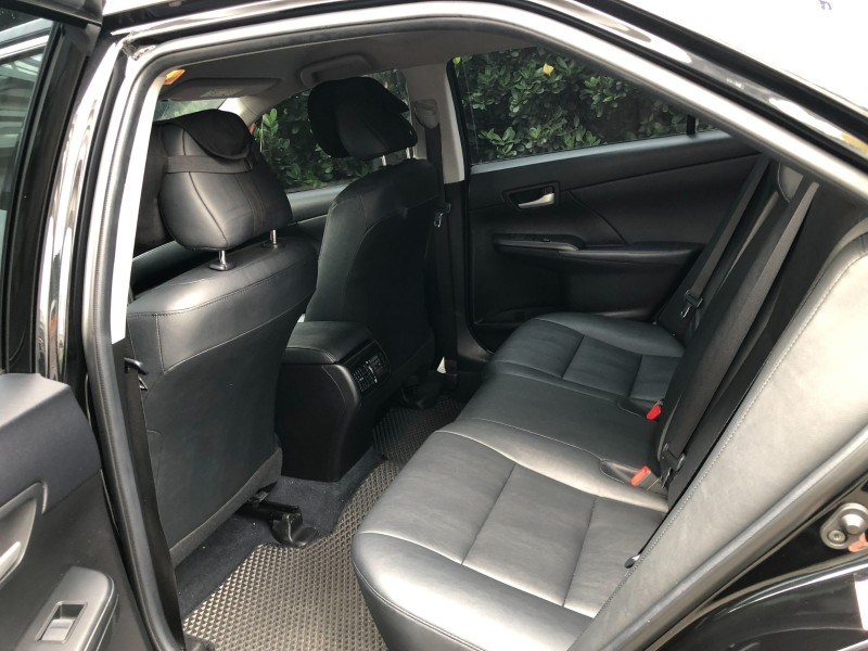 Toyota  Camry 2019 Camry 定速 影音系統 倒車影像 豪華舒適房車 全額貸 | 新北市汽車商業同業公會｜TACA優良車商聯盟｜中古、二手車買車賣車公會認證保固