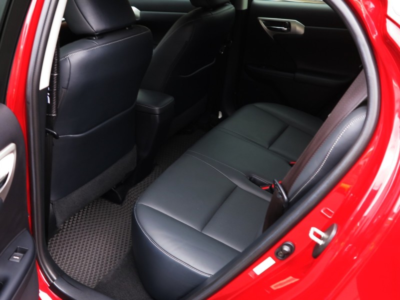 Lexus  CT200H Lexus CT200h 2012年 一手車 可認證 跑20000公里 | 新北市汽車商業同業公會｜TACA優良車商聯盟｜中古、二手車買車賣車公會認證保固