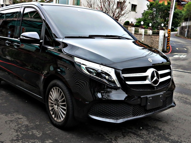 Mercedes-Benz/賓士   V-CLASS  V250d Benz (總代理)  V250d  2020年 跑30000公里 可認證 | 新北市汽車商業同業公會｜TACA優良車商聯盟｜中古、二手車買車賣車公會認證保固