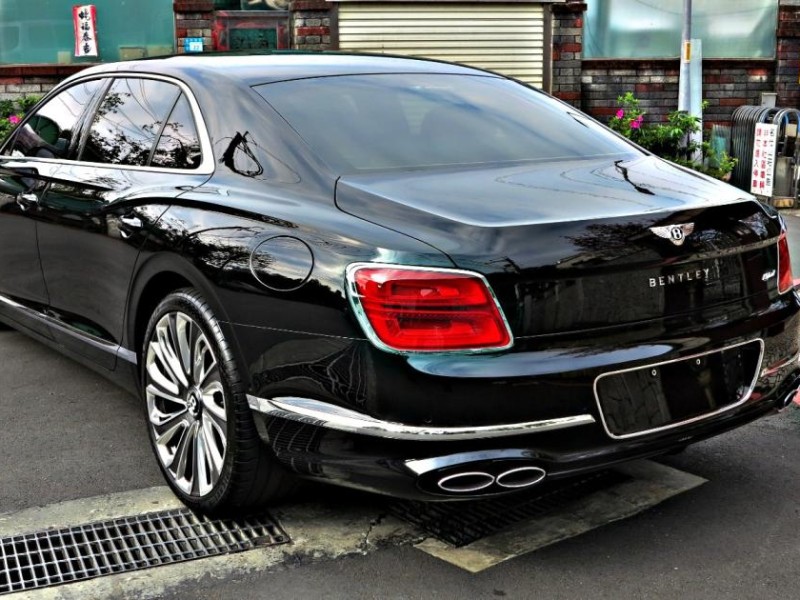 Bentley  Flying Spur BENTLEY(總代理)2024年 FLYING SPUR HYBRID | 新北市汽車商業同業公會｜TACA優良車商聯盟｜中古、二手車買車賣車公會認證保固