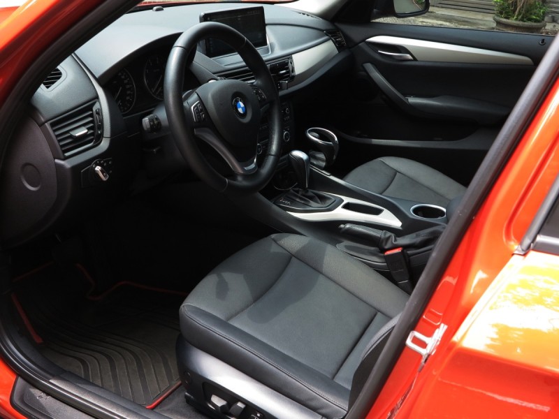 BMW/ 寶馬  X1 SERIES BMW(總代理) X1 18i 2015年 一手車 原漆  嚴選 | 新北市汽車商業同業公會｜TACA優良車商聯盟｜中古、二手車買車賣車公會認證保固