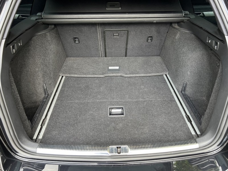 Volkswagen 福斯  Passat 新北市汽車公會保證 2012年領牌PASSAT旅行車.內外如新.省油況佳 | 新北市汽車商業同業公會｜TACA優良車商聯盟｜中古、二手車買車賣車公會認證保固