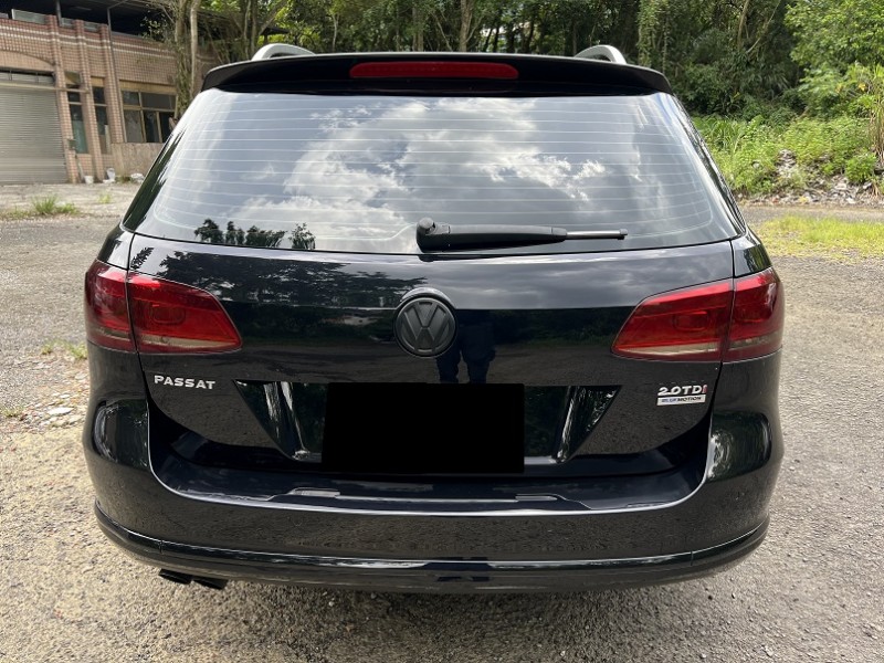 Volkswagen 福斯  Passat 新北市汽車公會保證 2012年領牌PASSAT旅行車.內外如新.省油況佳 | 新北市汽車商業同業公會｜TACA優良車商聯盟｜中古、二手車買車賣車公會認證保固