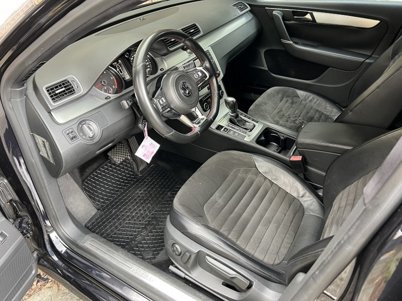 Volkswagen 福斯  Passat 新北市汽車公會保證 2012年領牌PASSAT旅行車.內外如新.省油況佳 | 新北市汽車商業同業公會｜TACA優良車商聯盟｜中古、二手車買車賣車公會認證保固