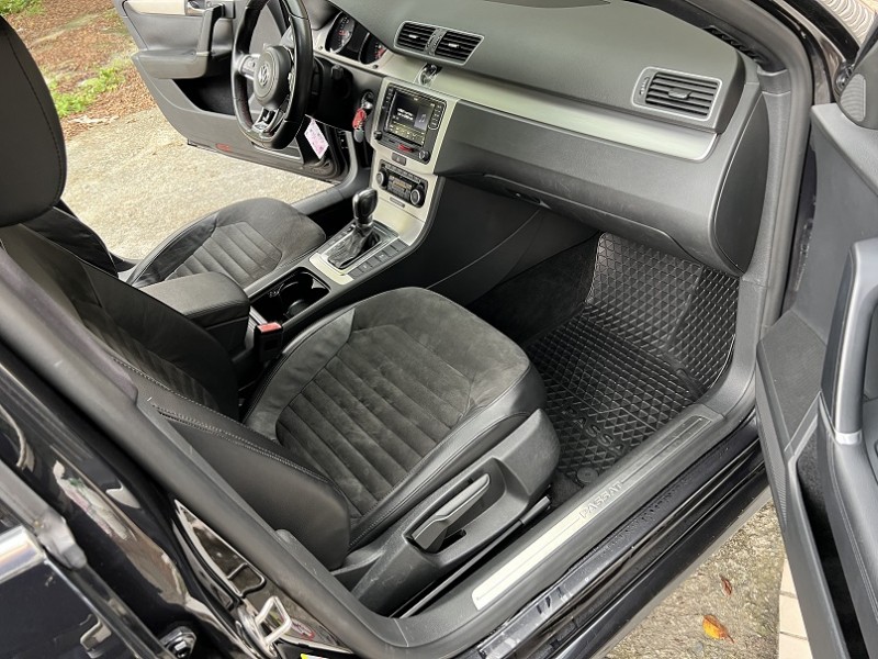 Volkswagen 福斯  Passat 新北市汽車公會保證 2012年領牌PASSAT旅行車.內外如新.省油況佳 | 新北市汽車商業同業公會｜TACA優良車商聯盟｜中古、二手車買車賣車公會認證保固