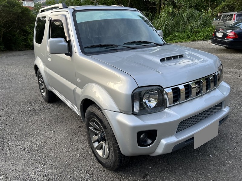 Suzuki  Jimny 新北市汽車公會保證 2015年式JIMNY.車況保養都優質.電子四傳加力箱. | 新北市汽車商業同業公會｜TACA優良車商聯盟｜中古、二手車買車賣車公會認證保固