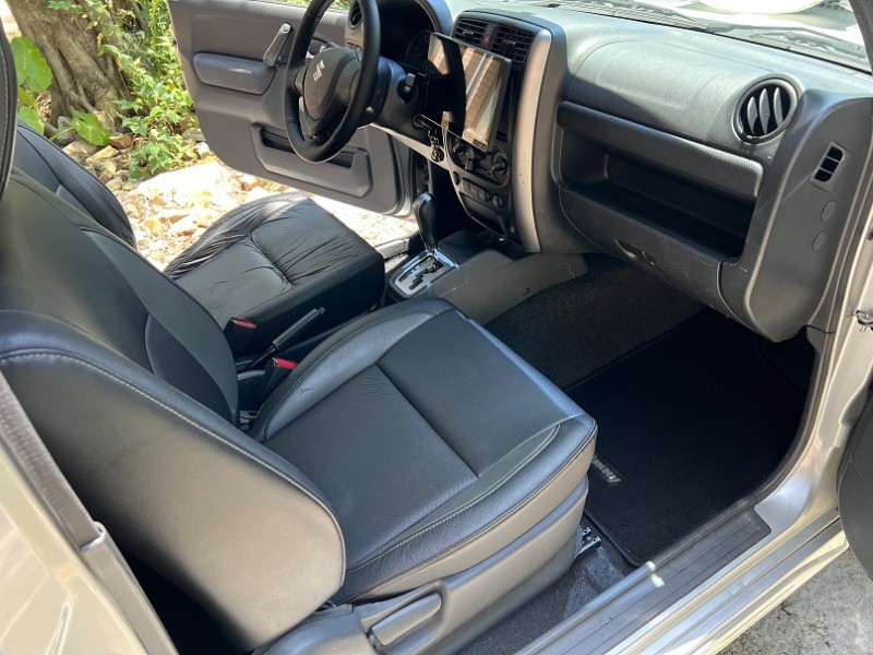 Suzuki  Jimny 新北市汽車公會保證 2015年式JIMNY.車況保養都優質.電子四傳加力箱. | 新北市汽車商業同業公會｜TACA優良車商聯盟｜中古、二手車買車賣車公會認證保固