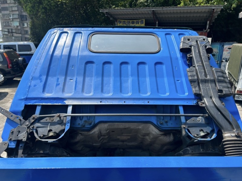 Mitsubishi  Canter ~TACA優良車商~*(小林汽車)* 正2005年 MITSUBISHI CANTER 三菱 堅達 2.8 藍色 貨車 三期 木床 尾門 標準斗 柴油 渦輪 六輪 手排 三噸半 | 新北市汽車商業同業公會｜TACA優良車商聯盟｜中古、二手車買車賣車公會認證保固