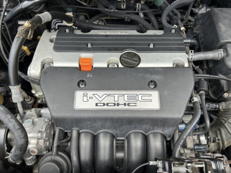 Honda  CR-V ~TACA優良車商~*(小林汽車)* 正2004年 本田 HONDA CR-V 二代 2.0 黑色 棕色內裝 定速 | 新北市汽車商業同業公會｜TACA優良車商聯盟｜中古、二手車買車賣車公會認證保固