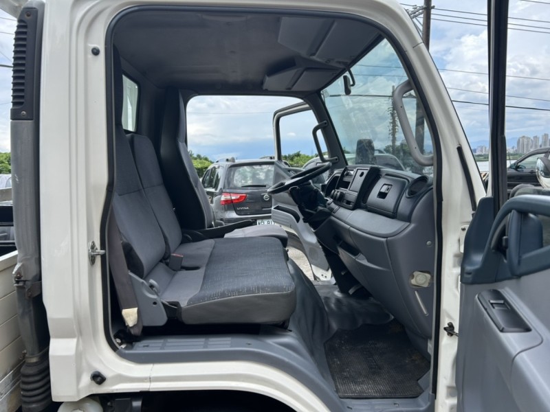 Mitsubishi  Canter ~TACA優良車商~*(小林汽車)* 正2014年 MITSUBISHI CANTER 三菱 堅達 3.0 貨車 木床 11呎半 柴油 渦輪 手排 五期 | 新北市汽車商業同業公會｜TACA優良車商聯盟｜中古、二手車買車賣車公會認證保固