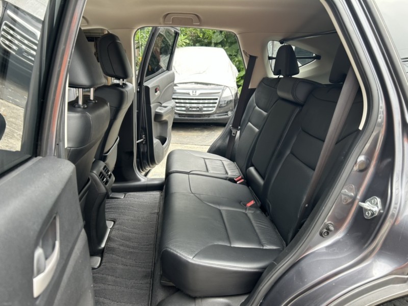 Honda  CR-V ~TACA優良車商~*(小林汽車)* 正2015年 本田 HONDA CR-V 2.4 4.5代 鐵灰色 DVD 換檔快撥 手自排 | 新北市汽車商業同業公會｜TACA優良車商聯盟｜中古、二手車買車賣車公會認證保固