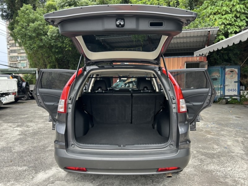 Honda  CR-V ~TACA優良車商~*(小林汽車)* 正2015年 本田 HONDA CR-V 2.4 4.5代 鐵灰色 DVD 換檔快撥 手自排 | 新北市汽車商業同業公會｜TACA優良車商聯盟｜中古、二手車買車賣車公會認證保固