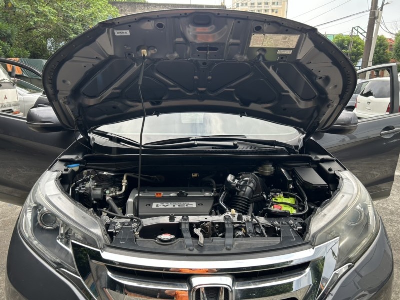 Honda  CR-V ~TACA優良車商~*(小林汽車)* 正2015年 本田 HONDA CR-V 2.4 4.5代 鐵灰色 DVD 換檔快撥 手自排 | 新北市汽車商業同業公會｜TACA優良車商聯盟｜中古、二手車買車賣車公會認證保固