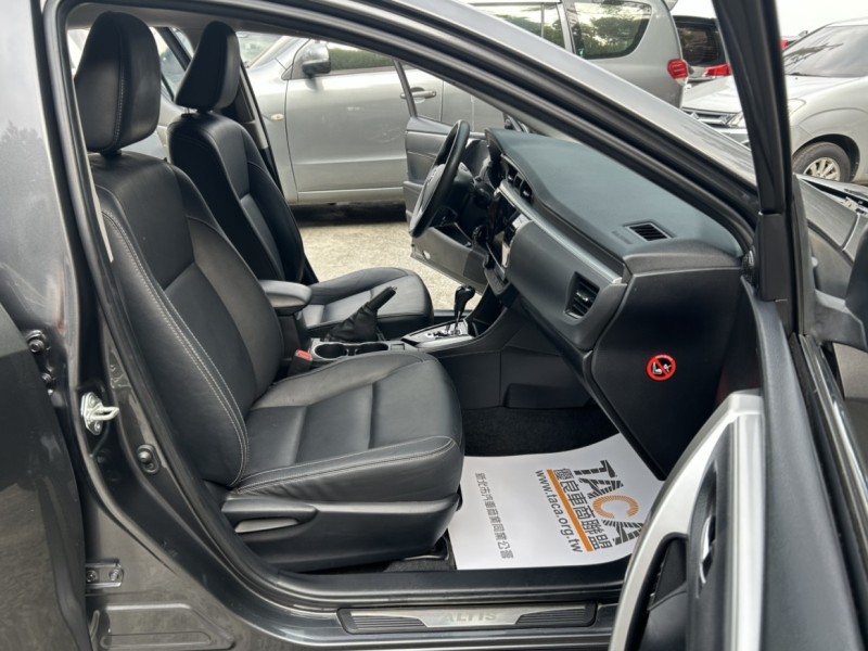 Toyota  Altis ~TACA優良車商~*(小林汽車)* 正2015年 TOYOTA ALTIS 豐田 阿提斯 1.8 3代 鐵灰色 定速 恆溫 安卓機 | 新北市汽車商業同業公會｜TACA優良車商聯盟｜中古、二手車買車賣車公會認證保固