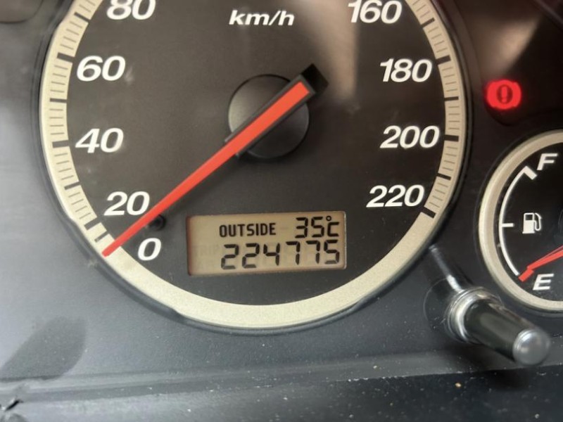 Honda  CR-V ~TACA優良車商~*(小林汽車)* 正2004年 本田 HONDA CR-V 二代 2.0 黑色 棕色內裝 定速 | 新北市汽車商業同業公會｜TACA優良車商聯盟｜中古、二手車買車賣車公會認證保固