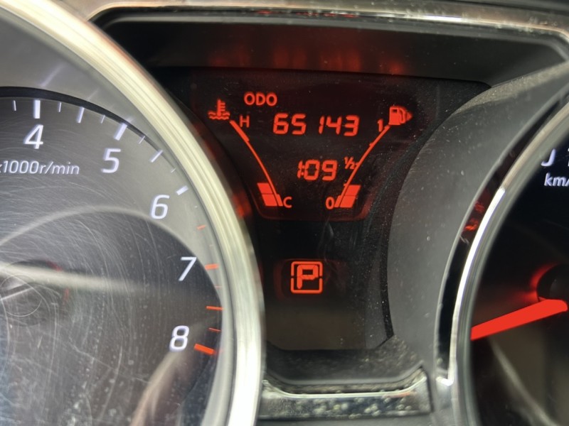 Nissan  Livina ~TACA優良車商~*(小林汽車)* 僅跑6萬 正2014年 NISSAN LIVINA 日產 樂薇娜 1.6 灰色 黑內裝 二代 旅行架 護板 | 新北市汽車商業同業公會｜TACA優良車商聯盟｜中古、二手車買車賣車公會認證保固