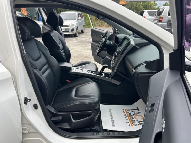 Luxgen  U6 Turbo ~TACA優良車商~*(小林汽車)* 僅跑9萬 正2014年 納智捷 LUXGEN U6 1.8 白色 天窗 TURBO | 新北市汽車商業同業公會｜TACA優良車商聯盟｜中古、二手車買車賣車公會認證保固