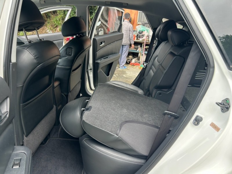 Luxgen  U6 Turbo ~TACA優良車商~*(小林汽車)* 僅跑9萬 正2014年 納智捷 LUXGEN U6 1.8 白色 天窗 TURBO | 新北市汽車商業同業公會｜TACA優良車商聯盟｜中古、二手車買車賣車公會認證保固