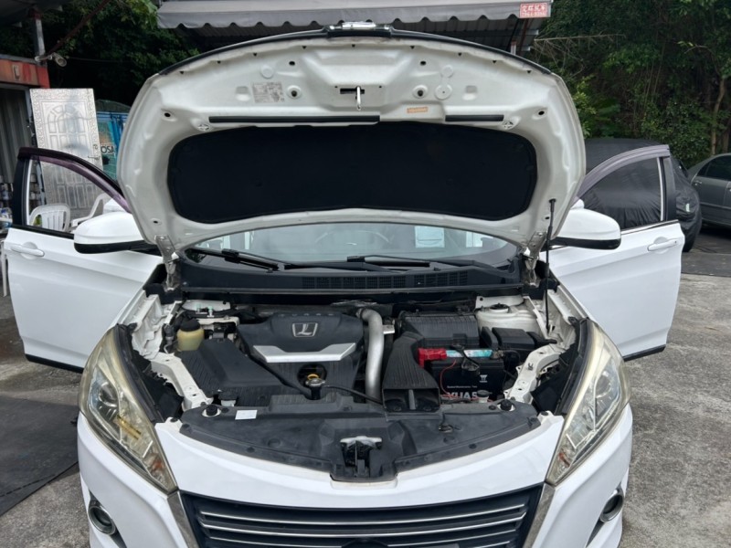 Luxgen  U6 Turbo ~TACA優良車商~*(小林汽車)* 僅跑9萬 正2014年 納智捷 LUXGEN U6 1.8 白色 天窗 TURBO | 新北市汽車商業同業公會｜TACA優良車商聯盟｜中古、二手車買車賣車公會認證保固