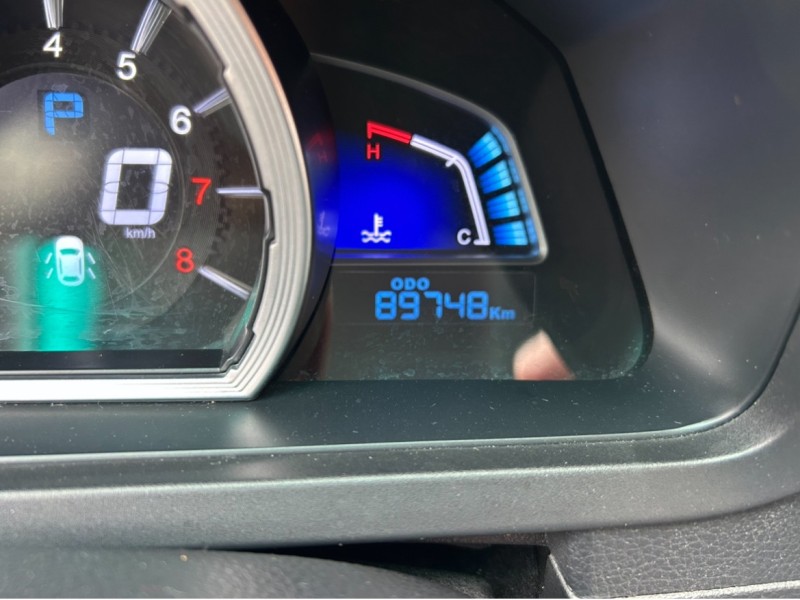 Luxgen  U6 Turbo ~TACA優良車商~*(小林汽車)* 僅跑9萬 正2014年 納智捷 LUXGEN U6 1.8 白色 天窗 TURBO | 新北市汽車商業同業公會｜TACA優良車商聯盟｜中古、二手車買車賣車公會認證保固