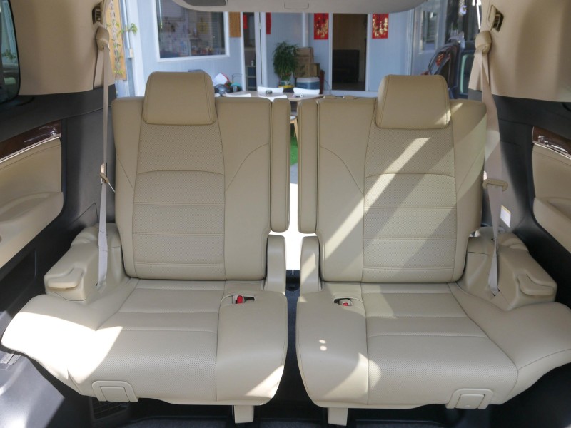 Toyota  ALPHARD 一手車 僅跑8萬  頭等艙第二排座椅 左右雙電滑門 TOYOTA ALPHARD 阿發 | 新北市汽車商業同業公會｜TACA優良車商聯盟｜中古、二手車買車賣車公會認證保固