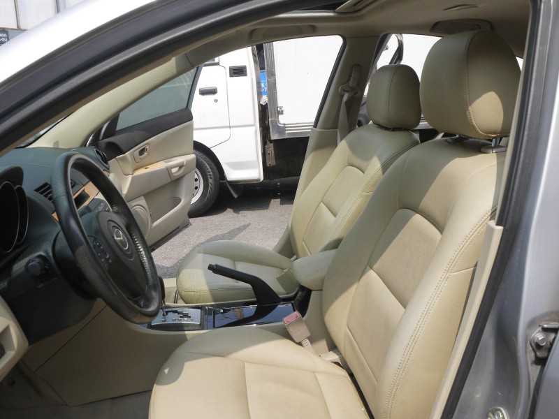Mazda  Mazda3 僅跑5萬 里程保證 天窗 恆溫 電動椅 優質代步車 MAZDA3 | 新北市汽車商業同業公會｜TACA優良車商聯盟｜中古、二手車買車賣車公會認證保固
