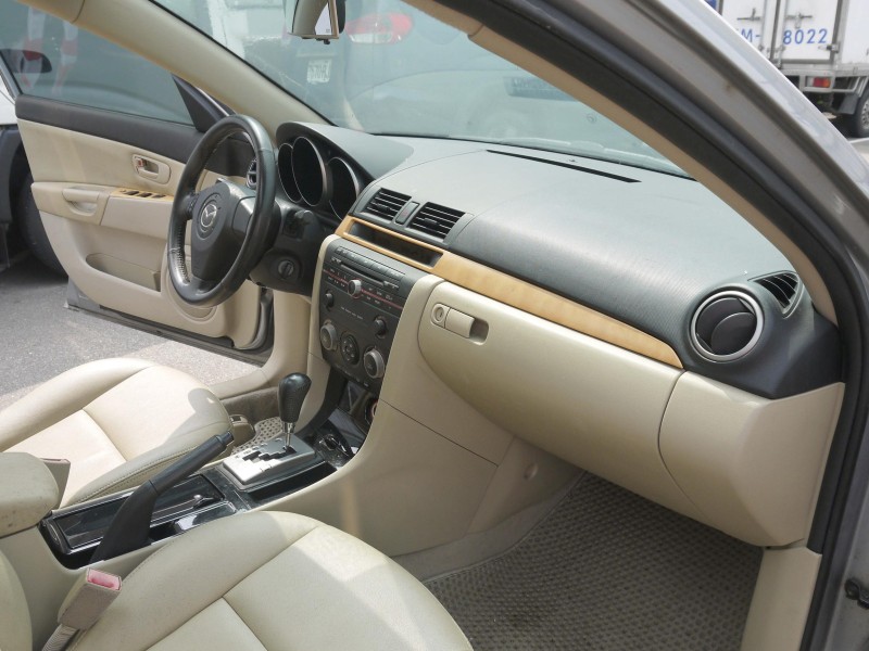 Mazda  Mazda3 僅跑5萬 里程保證 天窗 恆溫 電動椅 優質代步車 MAZDA3 | 新北市汽車商業同業公會｜TACA優良車商聯盟｜中古、二手車買車賣車公會認證保固