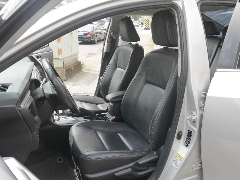 Toyota  Altis 頂級版 I-KEY免鑰匙 防滑系統 定速 恆溫 里程保證 車況極佳 ALTIS | 新北市汽車商業同業公會｜TACA優良車商聯盟｜中古、二手車買車賣車公會認證保固