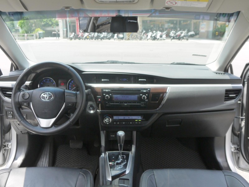 Toyota  Altis 頂級版 I-KEY免鑰匙 防滑系統 定速 恆溫 里程保證 車況極佳 ALTIS | 新北市汽車商業同業公會｜TACA優良車商聯盟｜中古、二手車買車賣車公會認證保固