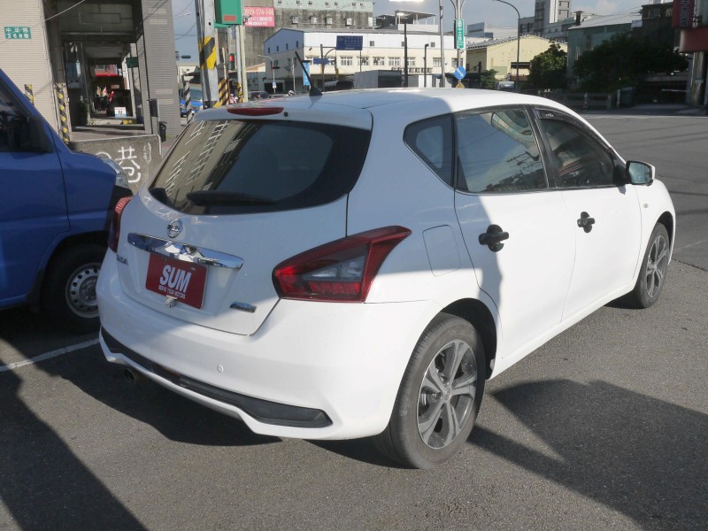 Nissan  Tiida 旗艦版 環景影像 IKEY免鑰匙 定速 恆溫 里程保證 TIIDA 1.6 | 新北市汽車商業同業公會｜TACA優良車商聯盟｜中古、二手車買車賣車公會認證保固