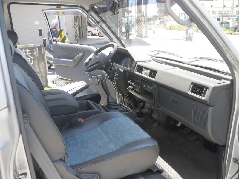 Mitsubishi  Delica  一手車 八人座 可改貨車牌 得利卡廂車 2.4 | 新北市汽車商業同業公會｜TACA優良車商聯盟｜中古、二手車買車賣車公會認證保固