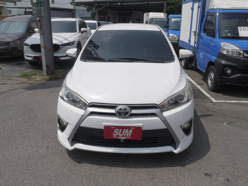 Toyota  Yaris IKEY免鑰匙 恆溫 空力套件 觸控影音 豪華版 YARIS 1.5 | 新北市汽車商業同業公會｜TACA優良車商聯盟｜中古、二手車買車賣車公會認證保固
