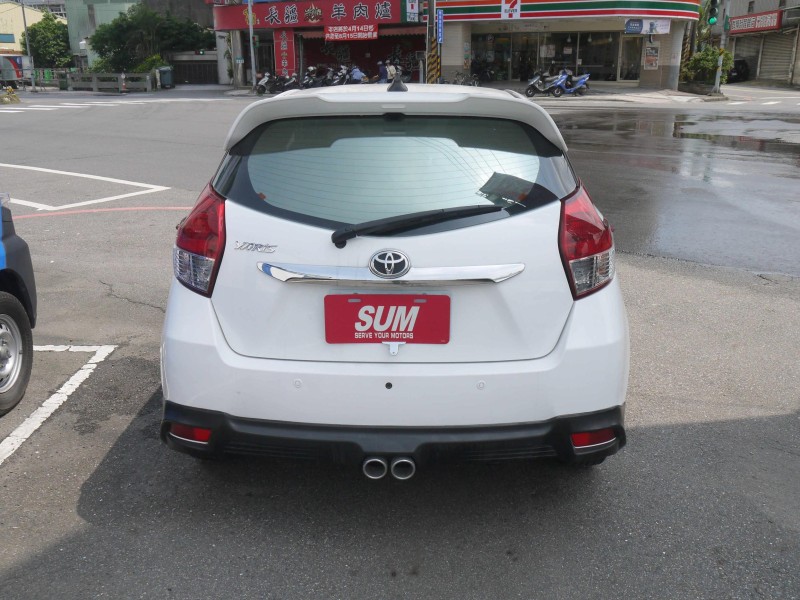 Toyota  Yaris IKEY免鑰匙 恆溫 空力套件 觸控影音 豪華版 YARIS 1.5 | 新北市汽車商業同業公會｜TACA優良車商聯盟｜中古、二手車買車賣車公會認證保固