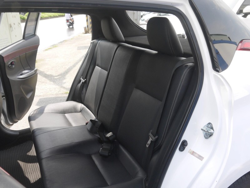 Toyota  Yaris IKEY免鑰匙 恆溫 空力套件 觸控影音 豪華版 YARIS 1.5 | 新北市汽車商業同業公會｜TACA優良車商聯盟｜中古、二手車買車賣車公會認證保固