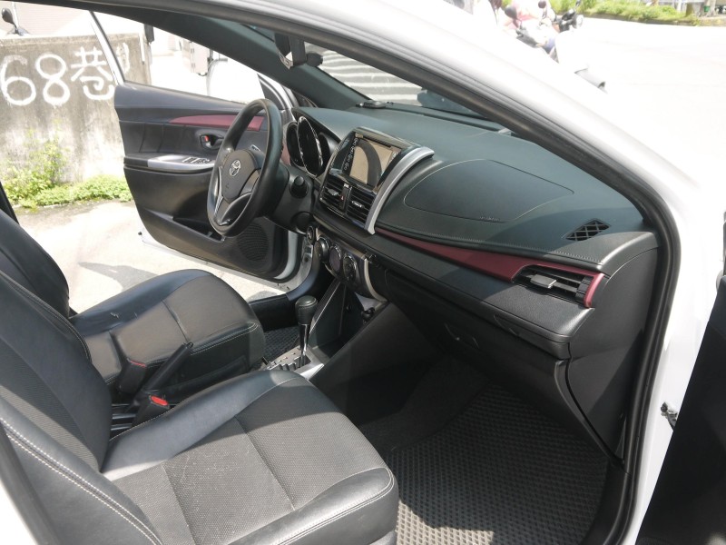 Toyota  Yaris IKEY免鑰匙 恆溫 空力套件 觸控影音 豪華版 YARIS 1.5 | 新北市汽車商業同業公會｜TACA優良車商聯盟｜中古、二手車買車賣車公會認證保固