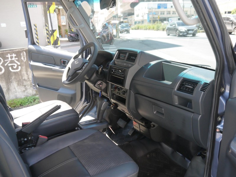Mitsubishi  Veryca 自排 白鐵斗 三面掀帆布 里程保證 定速 VERYCA 菱利貨車 1.5 | 新北市汽車商業同業公會｜TACA優良車商聯盟｜中古、二手車買車賣車公會認證保固